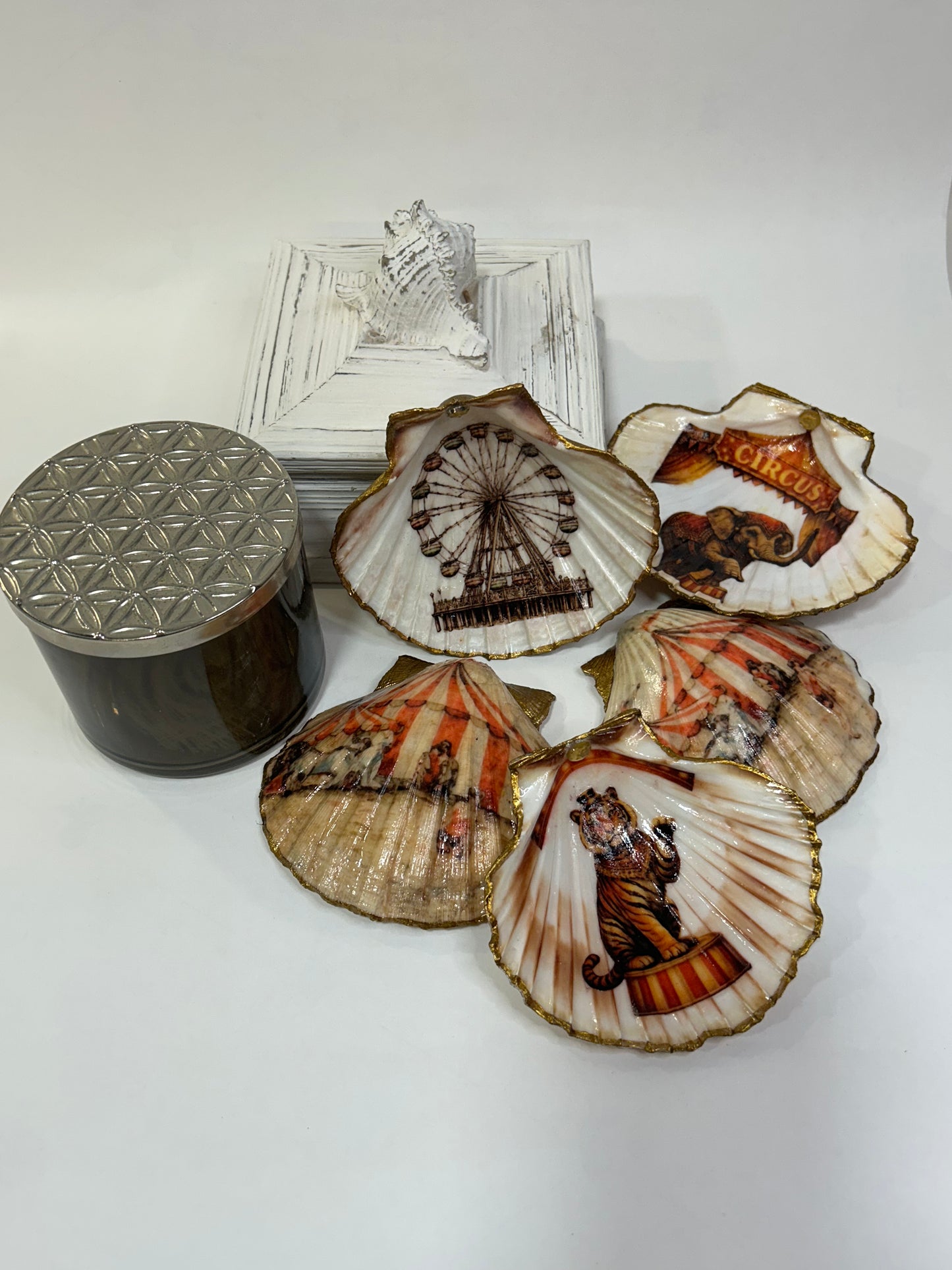 Circa 1920 Collection